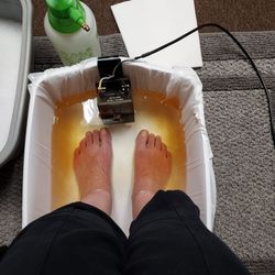 Herb Shop - Getting an ionic foot cleanse yet again.