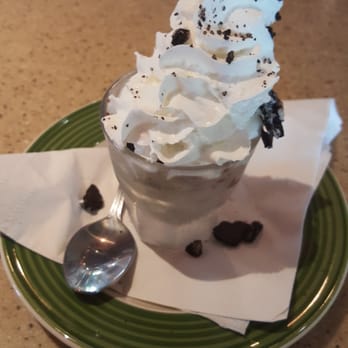 Applebee's Grill + Bar - The chocolate mousse shooter as the coup d'grace! - American Near Me - Tyler, Texas