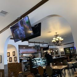 Versailles Cuban Food - Inside