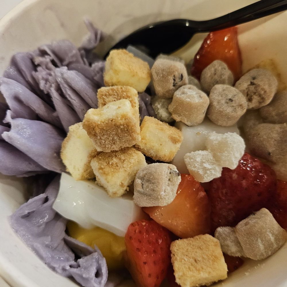 Ube shaved snow kids size with toppings Ube shaved snow kids size with toppings