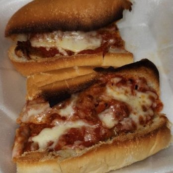 Roberto's Italian Pizzeria - Chicken Parm Hero - Italian Near Me - Boca Raton, Florida Roberto's Italian Pizzeria - Chicken Parm Hero - Italian Near Me - Boca Raton, Florida