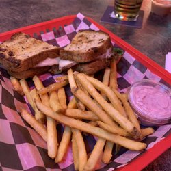 Cambridge Bar and Grill - Turkey harvest melt and fries