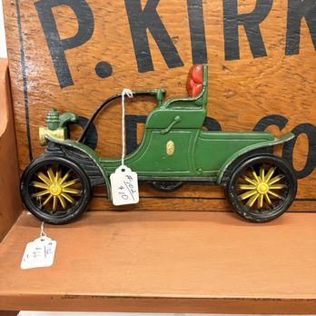 Quality Consignments - Antiques Near Me - Colchester, Connecticut