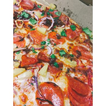 Austin's Pizza - a pizza in a box - Pizza Near Me - Austin, Texas