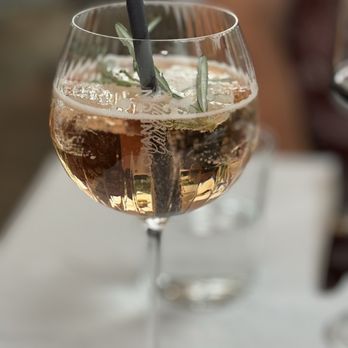 Trattoria Martinelli - Garden spritz - Italian Near Me - Vienna, 9 Trattoria Martinelli - Garden spritz - Italian Near Me - Vienna, 9