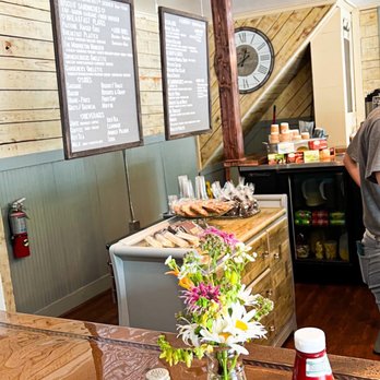 Homestead Kitchen - Interior - Breakfast & Brunch Near Me - Reidsville, North Carolina