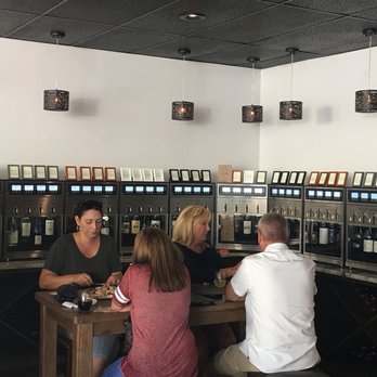 Sips Wine Bar - Wine Bars Near Me - Safety  Harbor, Florida
