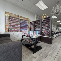 T Nail Lounge