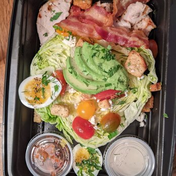 Moxies West Edmonton Mall Restaurant - Canadian (New) Near Me - Edmonton, Alberta