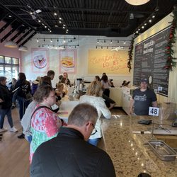 Honeysuckle Biscuits & Bakery - Layout / Decor