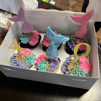 Pretty Lil Sweets - Mermaid 40th bday cupcakes - Cupcakes Near Me - Hartsdale, New York