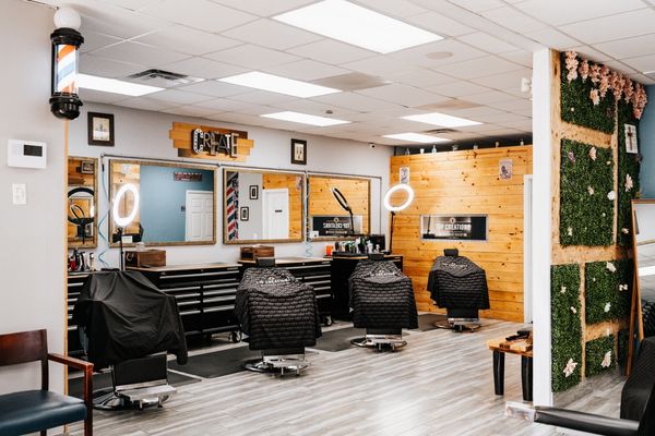 Welcome to Top Creationz Barbershop - Your local Barbershop with Spanish options available! Welcome to Top Creationz Barbershop - Your local Barbershop with Spanish options available!