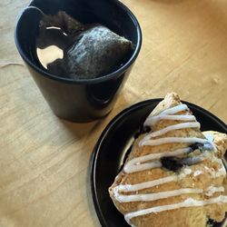 Push & Pour - Scone & tea perfect combo