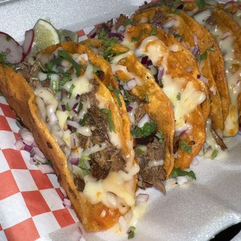 Los Agavez Taqueria - Mexican Near Me - Columbus, Ohio
