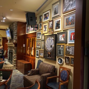 Swampers Bar & Grille - Relax with some good music - Diners Near Me - Florence, Alabama