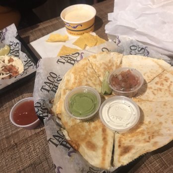 Taco Bus - Chicken Quesadillas - Food Trucks Near Me - Clearwater, Florida