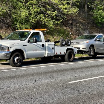 Energy Mobile - High way tire blown out ... - Towing Near Me - Bethlehem, Georgia Energy Mobile - High way tire blown out ... - Towing Near Me - Bethlehem, Georgia