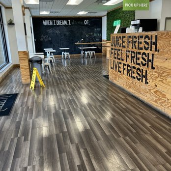 Live Fresh Cold Pressed Juice + Smoothie Bar - Inside of store - Juice Bars & Smoothies Near Me - Pittsburgh, Pennsylvania Live Fresh Cold Pressed Juice + Smoothie Bar - Inside of store - Juice Bars & Smoothies Near Me - Pittsburgh, Pennsylvania