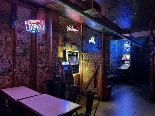 Yamhill Pub by null