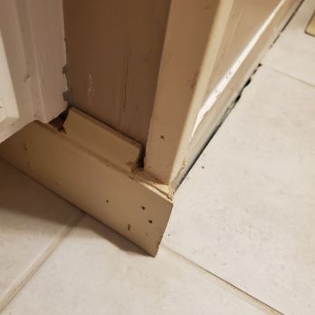 B&B Carpentry - They cut this trim and left it like this - General Contractors Near Me - Astoria, Illinois B&B Carpentry - They cut this trim and left it like this - General Contractors Near Me - Astoria, Illinois