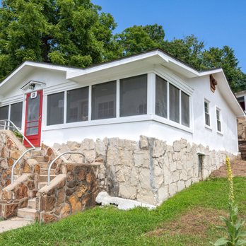 Freedom Vacation Rentals - Historic Water's Edge Cottage 12 - Rockaway Beach, Mo - Property Management Near Me Freedom Vacation Rentals - Historic Water's Edge Cottage 12 - Rockaway Beach, Mo - Property Management Near Me
