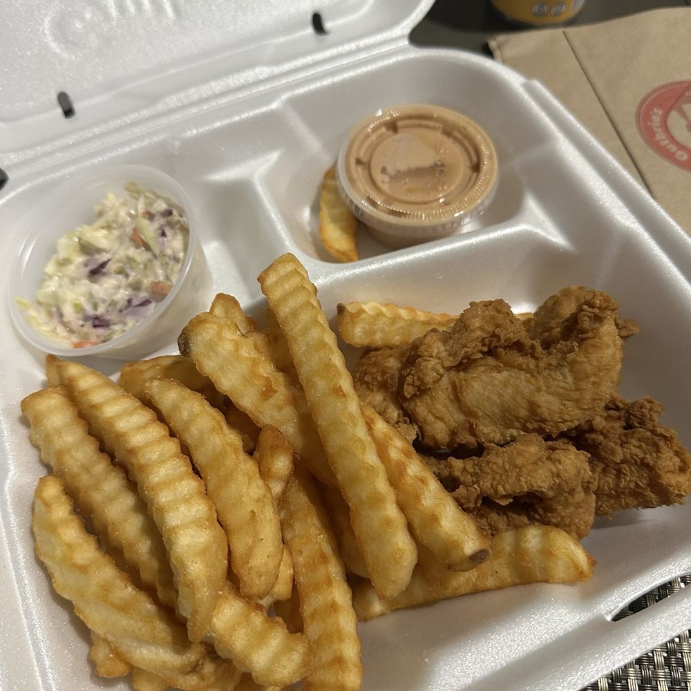 Guthrie's- Tampa - 3 tenders I added coleslaw - Fast Food Near Me - Tampa, Florida