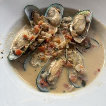 Fishwife - Green Lip Mussels - Seafood Near Me - Pacific Grove, California