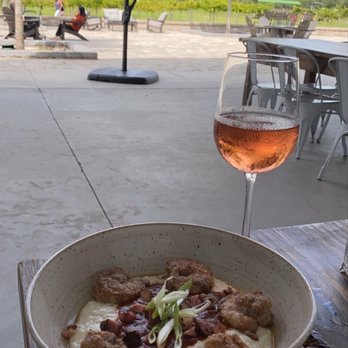 Congaree and Penn - Pecan crusted shrimp and grits - Farms Near Me - Jacksonville, Florida Congaree and Penn - Pecan crusted shrimp and grits - Farms Near Me - Jacksonville, Florida
