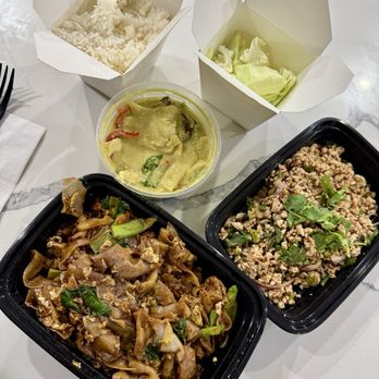 Monora Thai - Cerritos - To Go Food: Pad See Ew, Green Curry, and Chicken Larb - Thai Near Me - Cerritos, California Monora Thai - Cerritos - To Go Food: Pad See Ew, Green Curry, and Chicken Larb - Thai Near Me - Cerritos, California