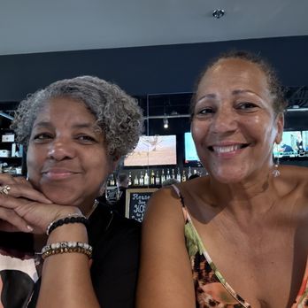 Uptown Kitchen & Bar - Breakfast & Brunch Near Me - Jacksonville, Florida Uptown Kitchen & Bar - Breakfast & Brunch Near Me - Jacksonville, Florida