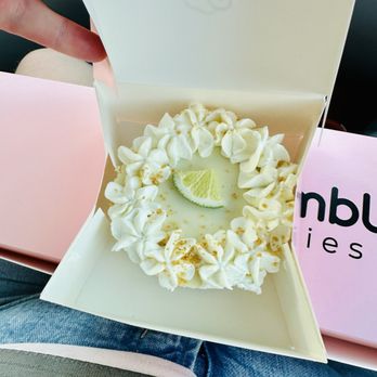 Crumbl - Orem - Single: Key Lime Pie - Bakeries Near Me - Orem, Utah