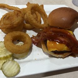 Prairie Inn - Rodeo burger & onion rings