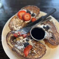Warehouse Bakery & Donuts - Cinnamon Roll French Toast 10/10