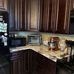 Professional Flooring - I'm in love with these cabinets that they did!