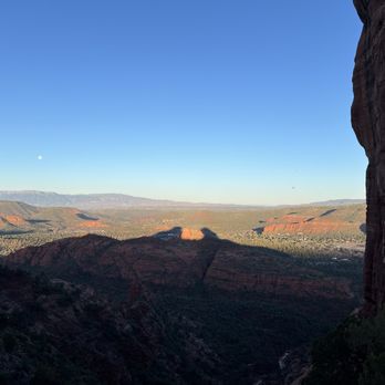 Cathedral Rock - Cathedral shadow - Hiking Near Me - Sedona, Arizona Cathedral Rock - Cathedral shadow - Hiking Near Me - Sedona, Arizona