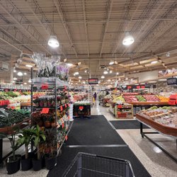 El Guero Fresh Market - Fresh Produce