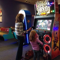 Wife and the kid dueling it out. Wife and the kid dueling it out.