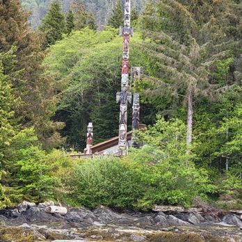Lighthouse  Excursion - Totems - Boat Tours Near Me