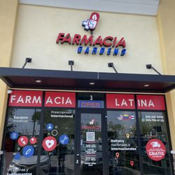 Farmacia Gardens