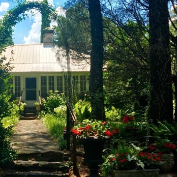Dunaway Gardens - Cottage for Bridal party - Venues & Event Spaces Near Me - Newnan, Georgia
