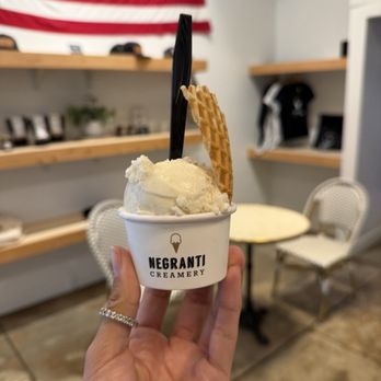 Negranti Creamery - Vanilla Bean - Ice Cream & Frozen Yogurt Near Me - Paso Robles, California