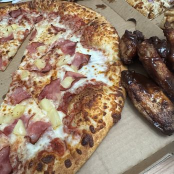South Bay Pizza - Hawaiian Pizza w/ Spicy BBQ Wings - Pizza Near Me - Redondo Beach, California South Bay Pizza - Hawaiian Pizza w/ Spicy BBQ Wings - Pizza Near Me - Redondo Beach, California