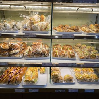 Fay Da Bakery - Bakeries Near Me - Flushing, New York