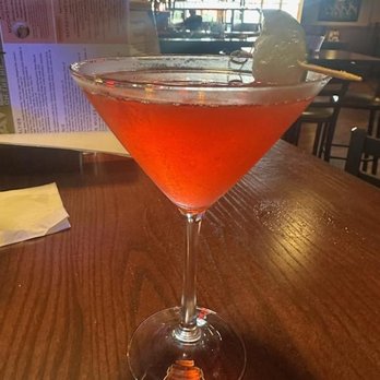 Tavern on the Hill - Cosmo - Bars Near Me - Duluth, Minnesota