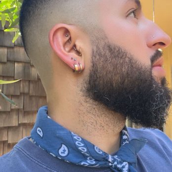 Rosewood Barber - High skin fade - Barbers Near Me - Los Angeles, California Rosewood Barber - High skin fade - Barbers Near Me - Los Angeles, California