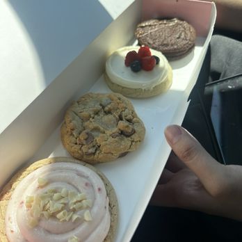 Crumbl - Redlands - The cookies are amazing - Bakeries Near Me - Redlands, California Crumbl - Redlands - The cookies are amazing - Bakeries Near Me - Redlands, California