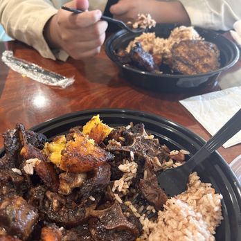 Back A Yard Caribbean Grill - Beef Oxtails Plate & Jerk Chicken Plate - Caribbean Near Me - Campbell, California Back A Yard Caribbean Grill - Beef Oxtails Plate & Jerk Chicken Plate - Caribbean Near Me - Campbell, California
