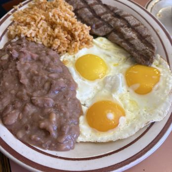 Coral Cafe - Sirloin steak and eggs - American Near Me - Burbank, California