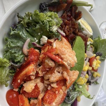 Red 36 - Seafood Near Me - Mystic, Connecticut