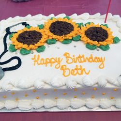 Buccilli's Pizza & Cakes - Special birthday for hospice RN